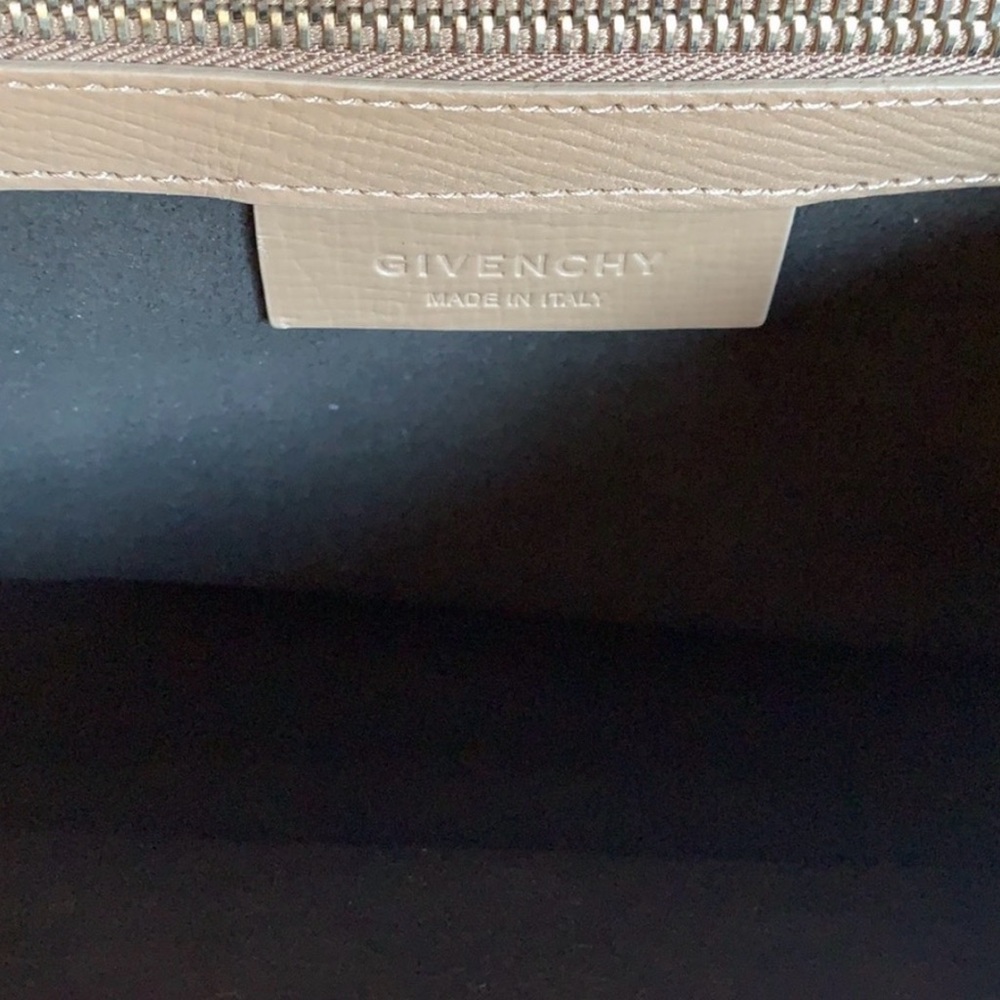 Givenchy Beige Crossbody Bag - Picture 5 of 11